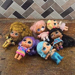 Lol doll. Bundle of 6 regular size doll.